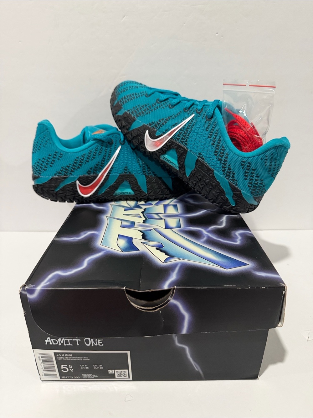 Ja 3 'Scratch 3.0' (GS) 'Turbo Green' Sz: 5.5 (IB4773-300)